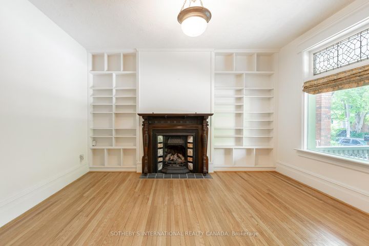 Photo 6 at 277 Crawford Street, Bellwoods, Toronto