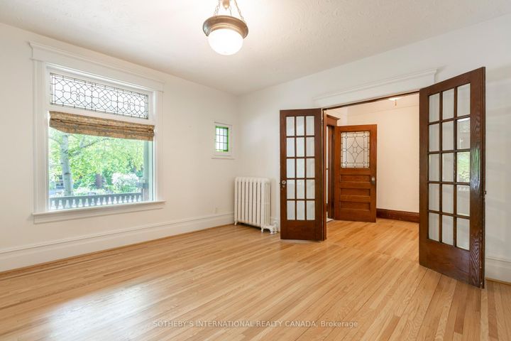Photo 7 at 277 Crawford Street, Bellwoods, Toronto