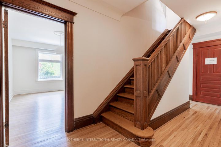 Photo 8 at 277 Crawford Street, Bellwoods, Toronto