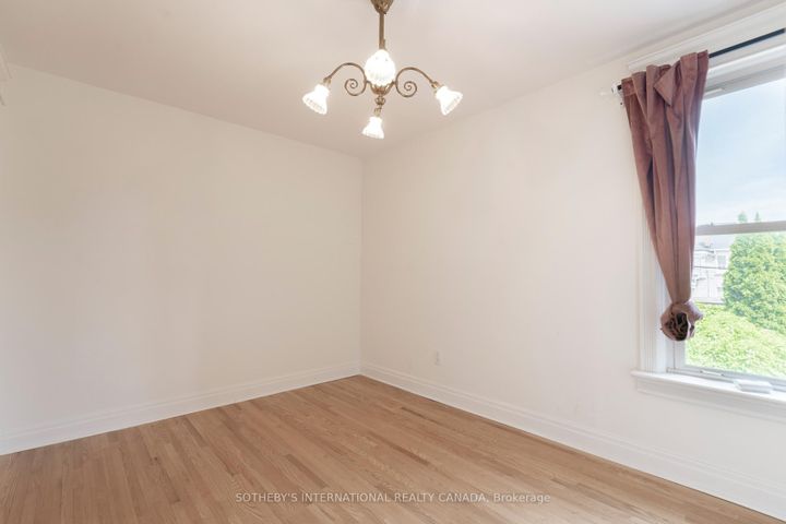 Photo 23 at 277 Crawford Street, Bellwoods, Toronto