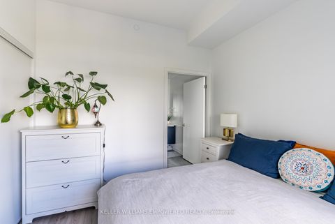 Photo 2 at 537 - 395 Dundas Street W, GO Glenorchy, Oakville