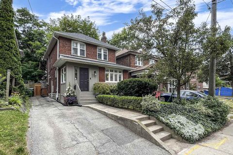Photo 0 at 182 Duplex Avenue, Eglinton, Toronto