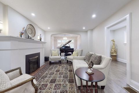 Photo 4 at 182 Duplex Avenue, Eglinton, Toronto