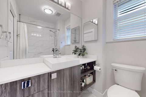 Photo 10 at 182 Duplex Avenue, Eglinton, Toronto
