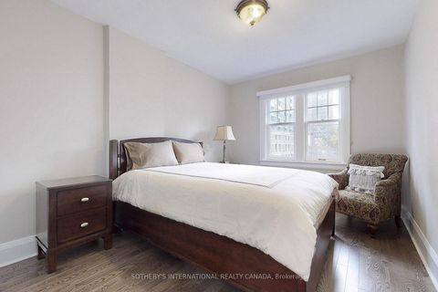 Photo 13 at 182 Duplex Avenue, Eglinton, Toronto