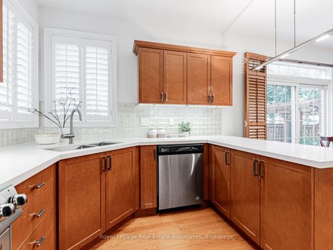 Photo 10 at 214 Saint Francis Avenue, Vellore Village, Vaughan