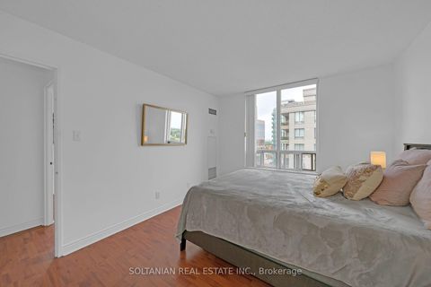 Photo 14 at 1702 - 256 Doris Avenue, Willowdale East, Toronto