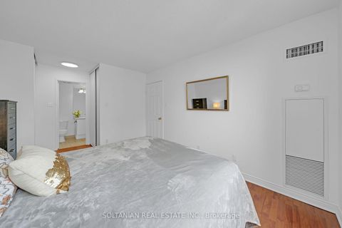 Photo 15 at 1702 - 256 Doris Avenue, Willowdale East, Toronto