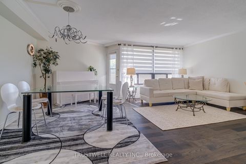 Photo 2 at A39 - 300 Mill Road, Markland Wood, Toronto
