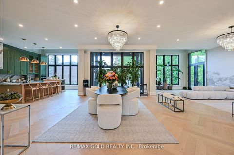 Photo 11 at 48 Sylvadene Parkway, East Woodbridge, Vaughan