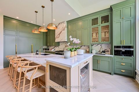Photo 13 at 48 Sylvadene Parkway, East Woodbridge, Vaughan