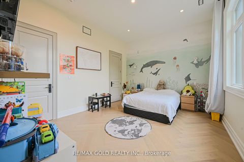 Photo 27 at 48 Sylvadene Parkway, East Woodbridge, Vaughan