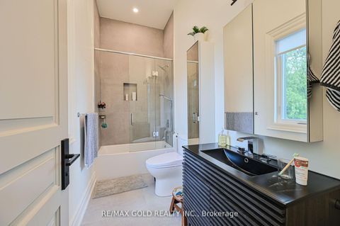 Photo 28 at 48 Sylvadene Parkway, East Woodbridge, Vaughan