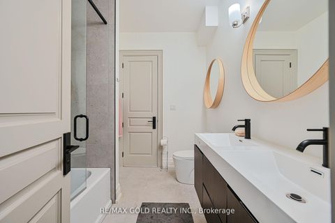 Photo 41 at 48 Sylvadene Parkway, East Woodbridge, Vaughan