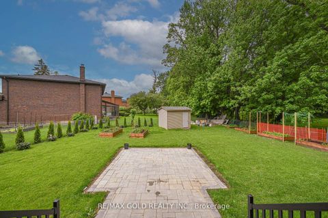 Photo 45 at 48 Sylvadene Parkway, East Woodbridge, Vaughan