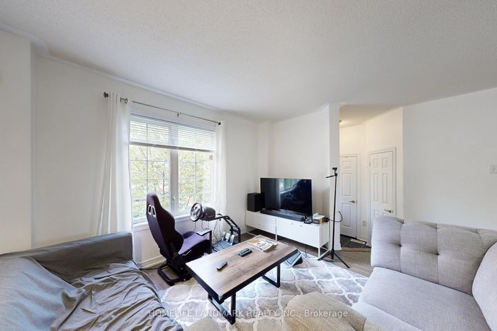 Photo 9 at 108 Sunway Square, Raymerville, Markham