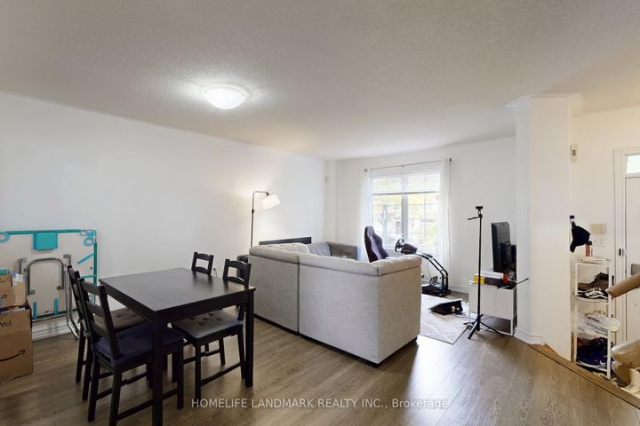 Photo 11 at 108 Sunway Square, Raymerville, Markham