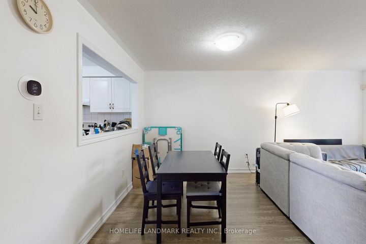 Photo 12 at 108 Sunway Square, Raymerville, Markham