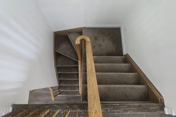 Photo 22 at 108 Sunway Square, Raymerville, Markham