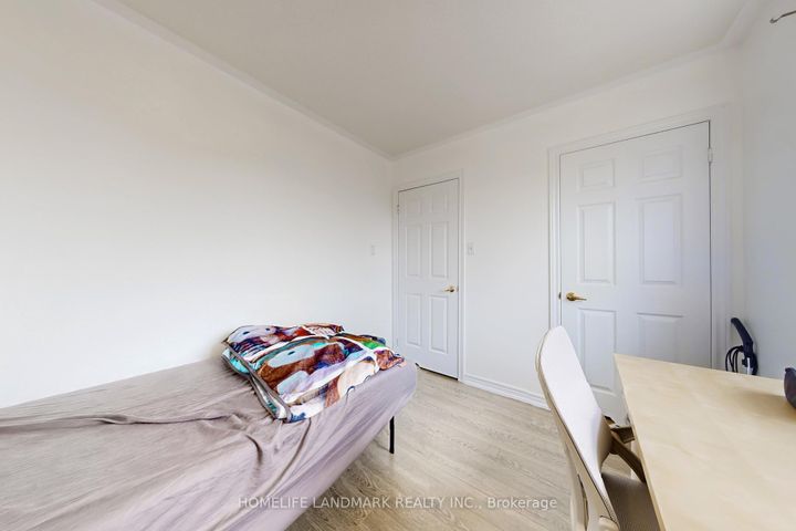 Photo 31 at 108 Sunway Square, Raymerville, Markham