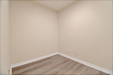 Photo 7 at 1810 - 761 Bay Street, Bay Street Corridor, Toronto Photo 7 at 1810 - 761 Bay Street, Bay Street Corridor, Toronto