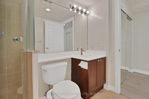 Photo 8 at 1810 - 761 Bay Street, Bay Street Corridor, Toronto Photo 8 at 1810 - 761 Bay Street, Bay Street Corridor, Toronto