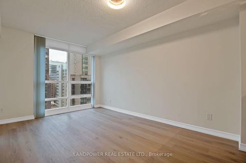 Photo 21 at 1810 - 761 Bay Street, Bay Street Corridor, Toronto