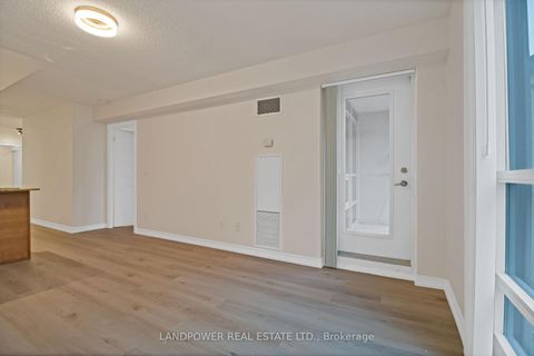 Photo 23 at 1810 - 761 Bay Street, Bay Street Corridor, Toronto
