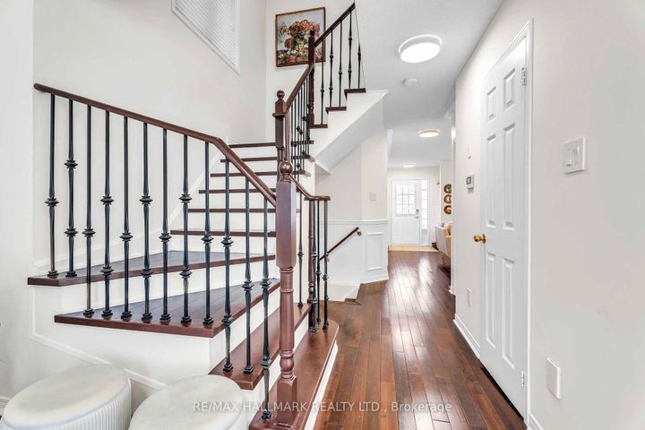 Photo 13 at 56 Westcliffe Crescent, Jefferson, Richmond Hill