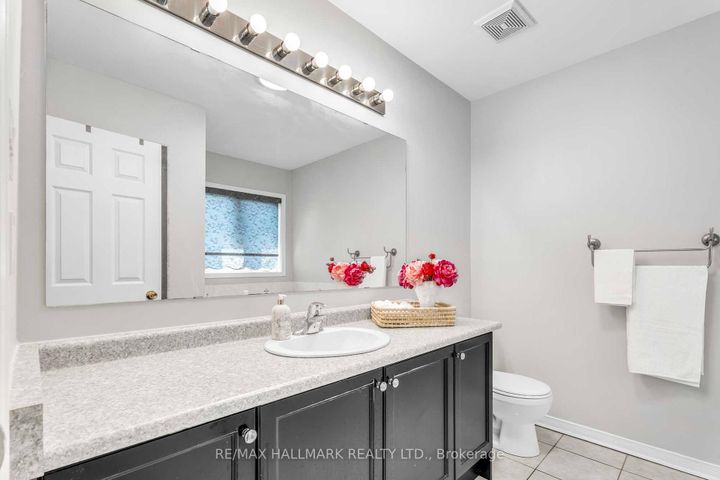 Photo 23 at 56 Westcliffe Crescent, Jefferson, Richmond Hill