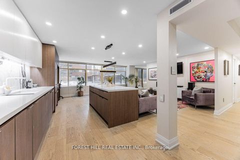 Photo 3 at 201 - 900 Yonge Street, Annex, Toronto