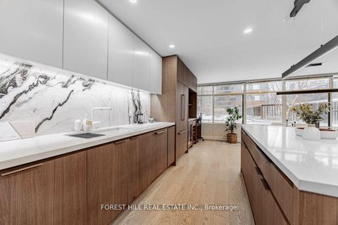 Photo 12 at 201 - 900 Yonge Street, Annex, Toronto
