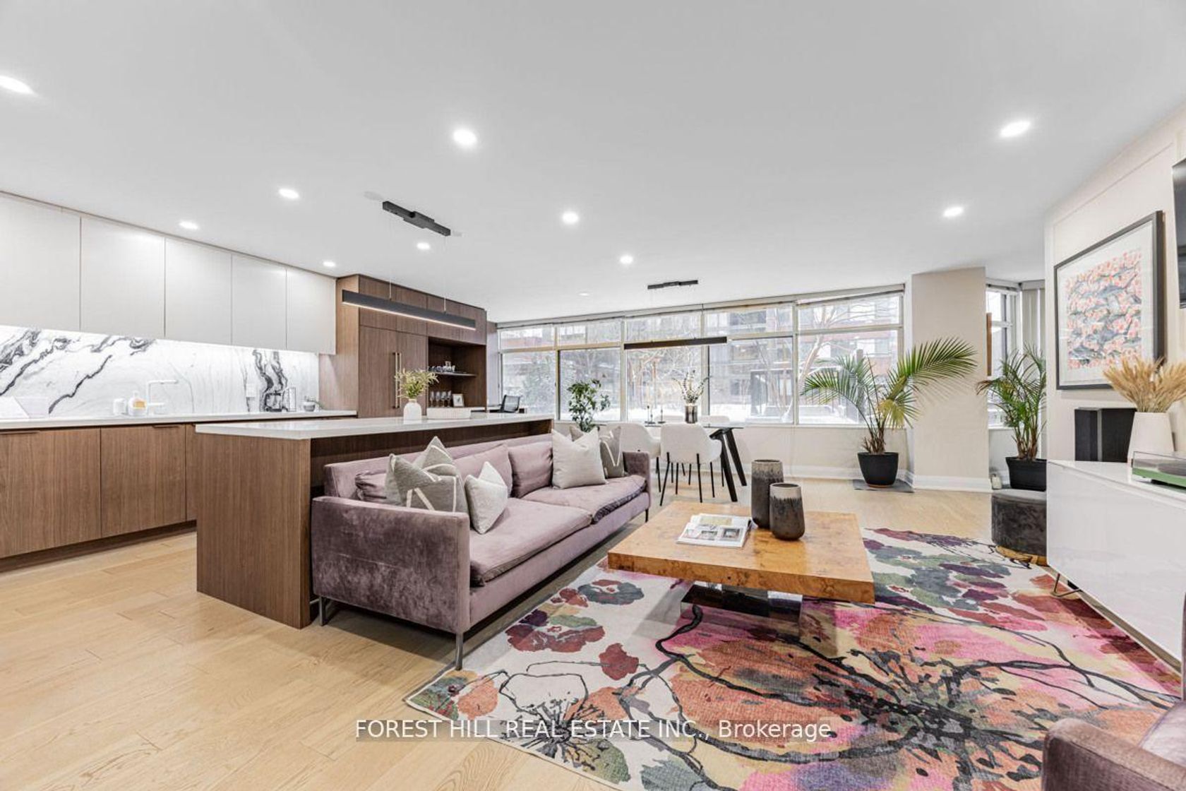 201 - 900 Yonge Street, Annex, Toronto 