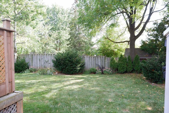 Photo 4 at 12 Shelley Street, Georgetown, Halton Hills
