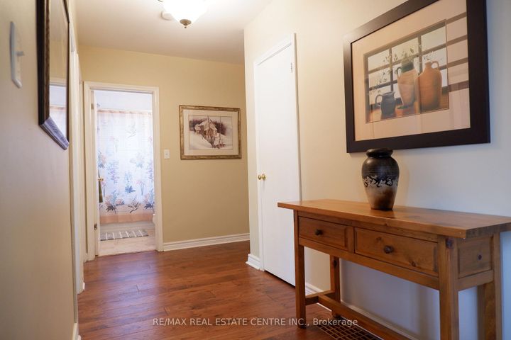Photo 8 at 12 Shelley Street, Georgetown, Halton Hills