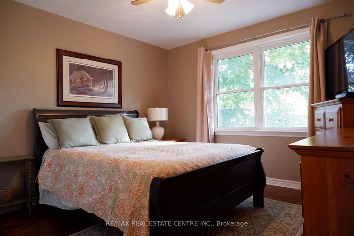 Photo 18 at 12 Shelley Street, Georgetown, Halton Hills