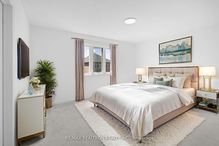 Photo 16 at 23 Pavlova Crescent, Oak Ridges, Richmond Hill