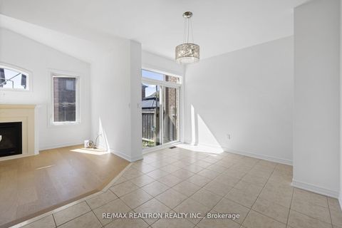 Photo 7 at 23 Pavlova Crescent, Oak Ridges, Richmond Hill