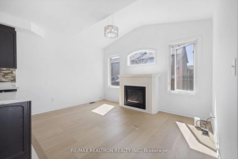 Photo 14 at 23 Pavlova Crescent, Oak Ridges, Richmond Hill