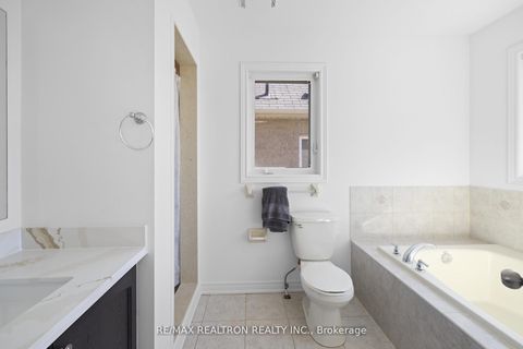 Photo 19 at 23 Pavlova Crescent, Oak Ridges, Richmond Hill