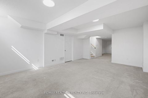 Photo 28 at 23 Pavlova Crescent, Oak Ridges, Richmond Hill