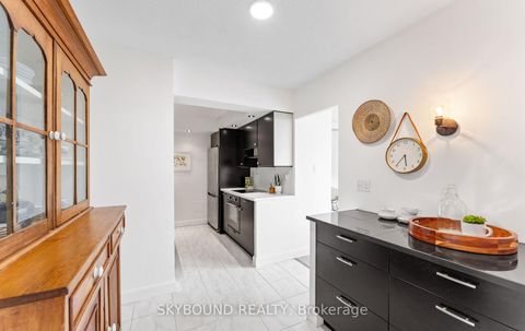 Photo 5 at 414 - 60 Southport Street, Swansea, Toronto