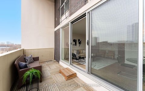 Photo 24 at 414 - 60 Southport Street, Swansea, Toronto