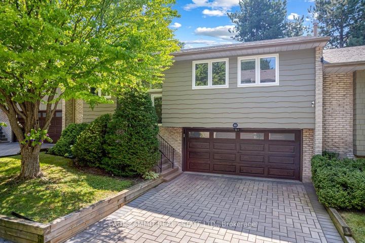 Photo 1 at 103 Quail Valley Crescent, German Mills, Markham