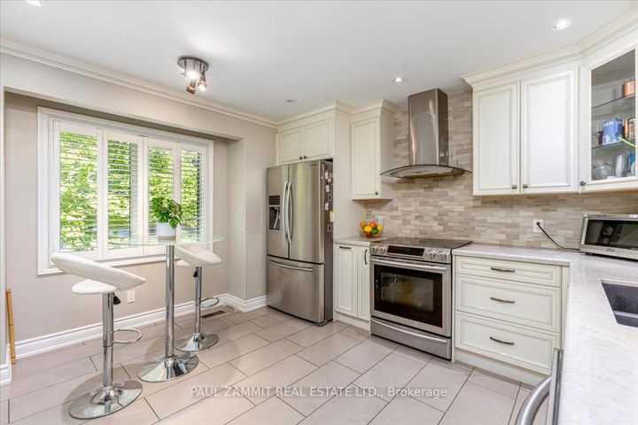 Photo 6 at 103 Quail Valley Crescent, German Mills, Markham
