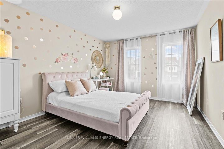 Photo 17 at 1619 Coldstream Drive, Taunton, Oshawa