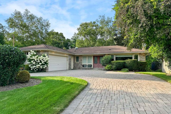 Photo 1 at 30 Hi Mount Drive, Bayview Village, Toronto