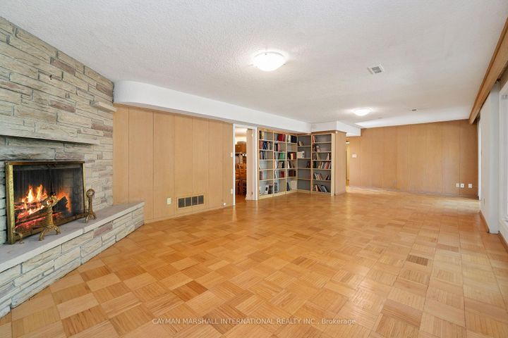 Photo 15 at 30 Hi Mount Drive, Bayview Village, Toronto