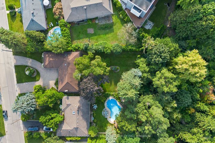 Photo 21 at 30 Hi Mount Drive, Bayview Village, Toronto