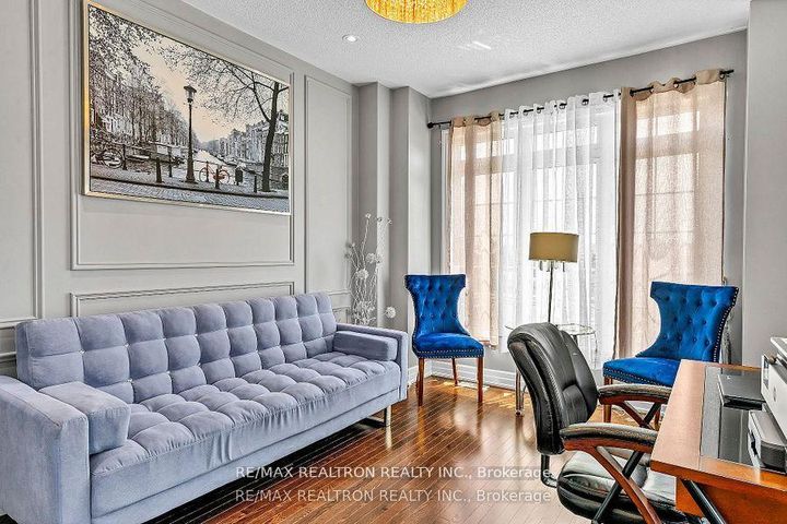 Photo 6 at 460 Gulfstream Avenue, Windfields, Oshawa